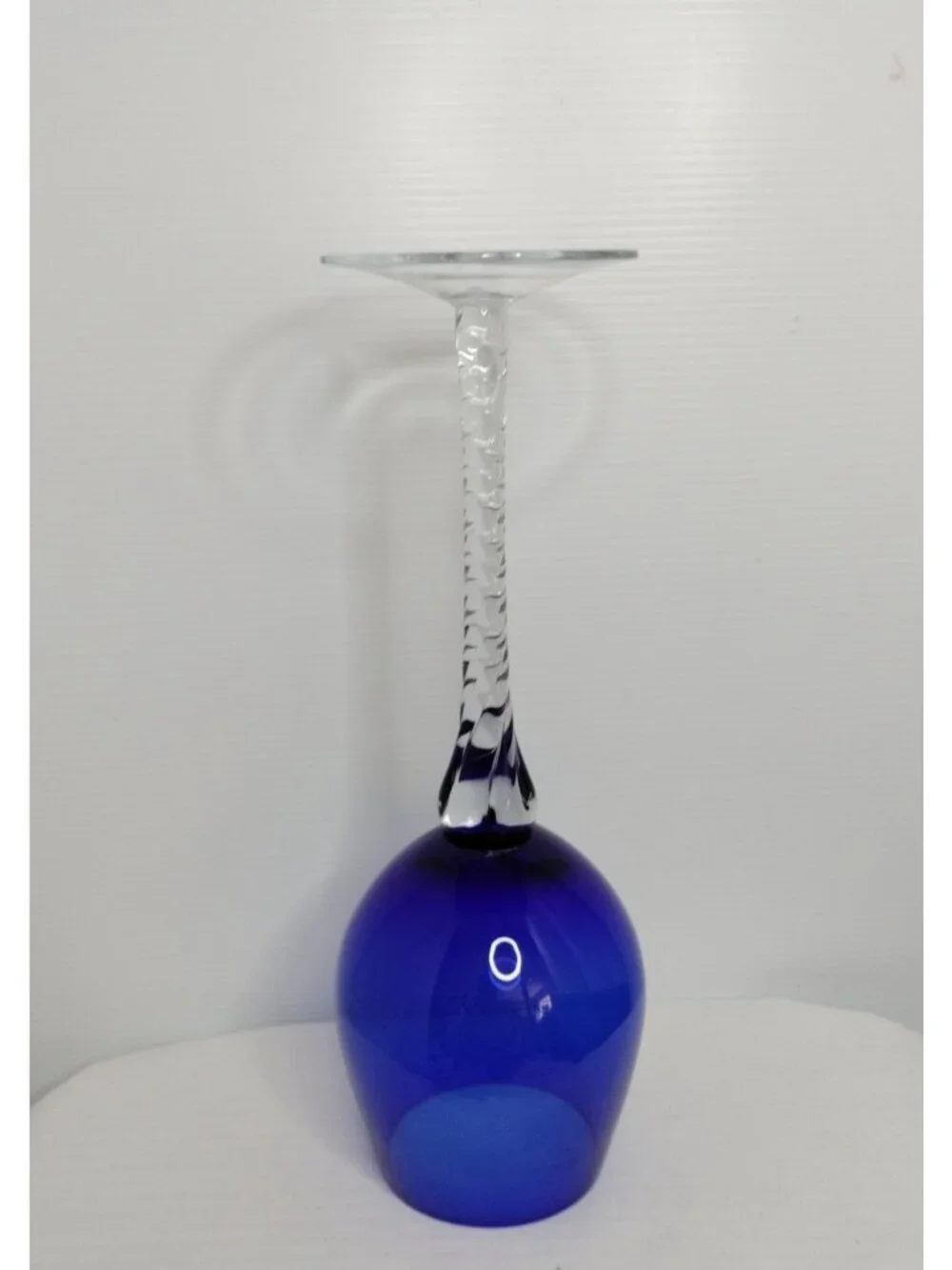 Bombay Cobalt Blue Ballon Wine Glass Twist Stem Goblet Art Glass 11